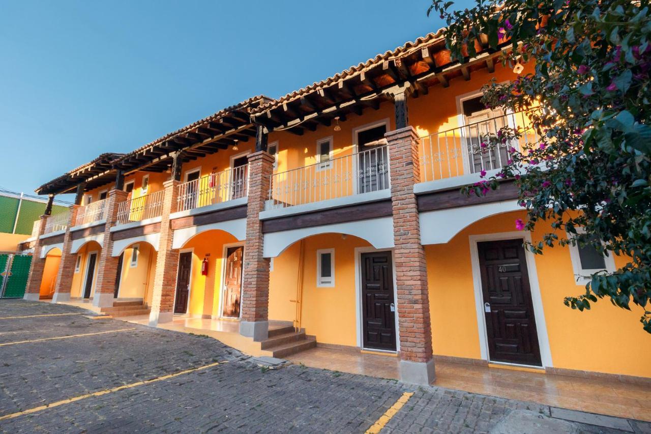 Hotel Hacienda Montesinos Morelia Esterno foto